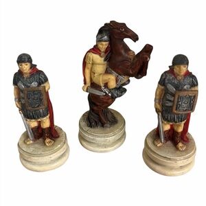 Adorable gladiator figure set